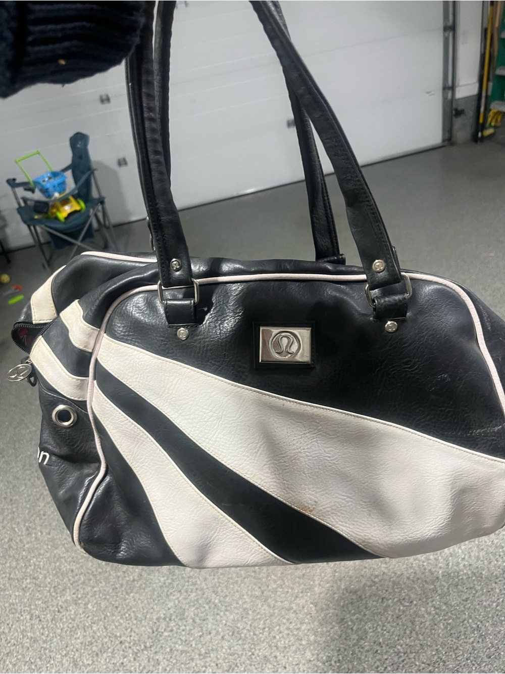lululemon athletica vintage Black & White Leather Shoulder Bag